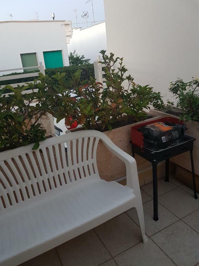 Casa Vacanze Manila Марина ди Манкаверза Екстериор снимка